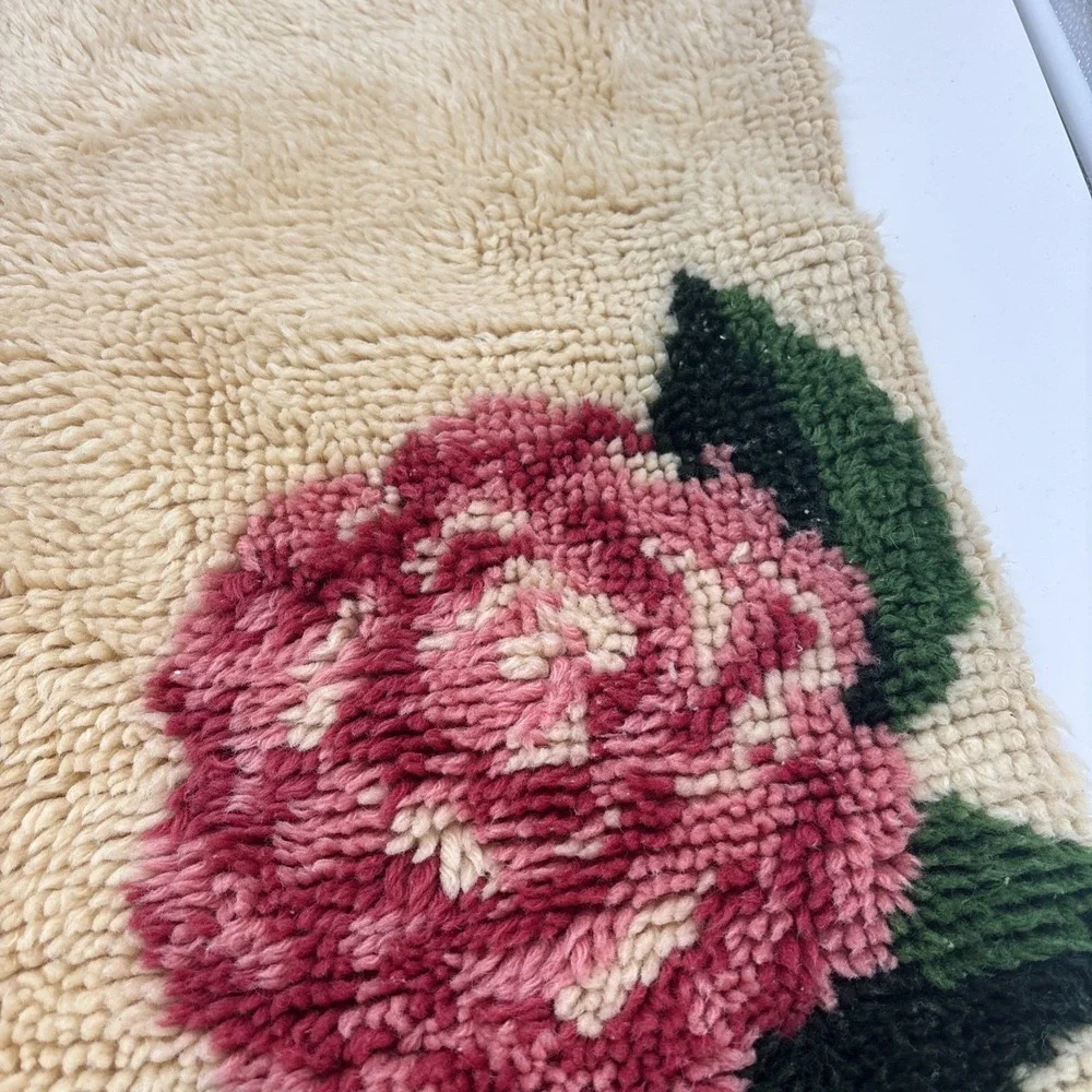 Vintage Latch Hook Red Cream Color Rug‎ With Floral Design
